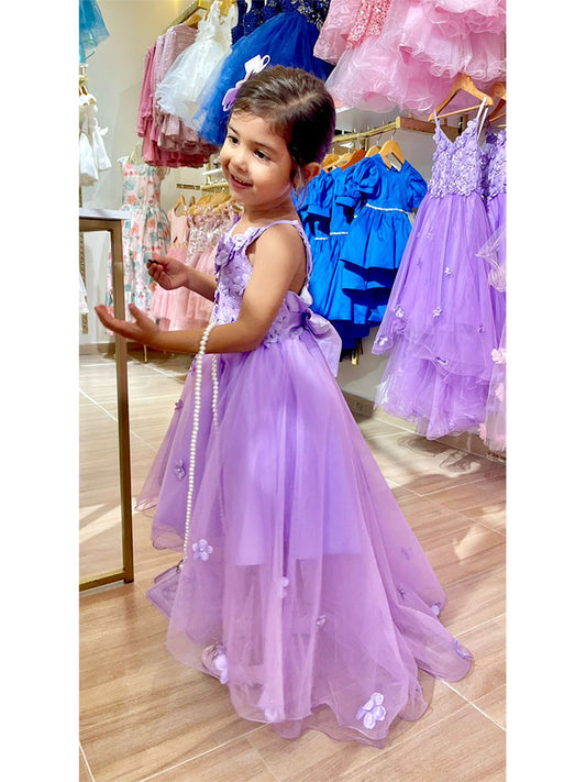 Vestido Lila con cola con flores